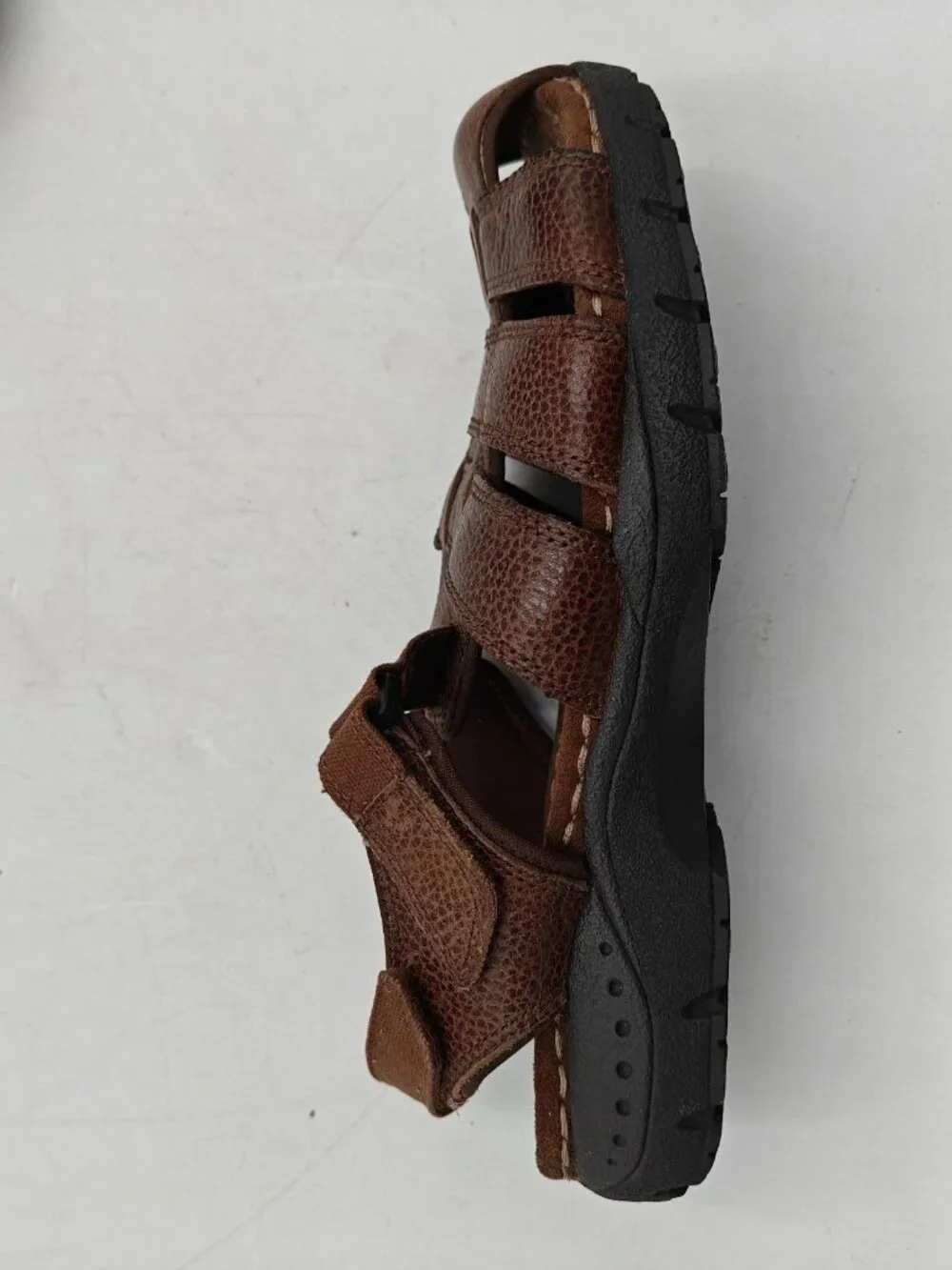 Earth Spirit Gelron 2000 Mens 9.5 Cognac Leather Fisherman Sandals Almond
